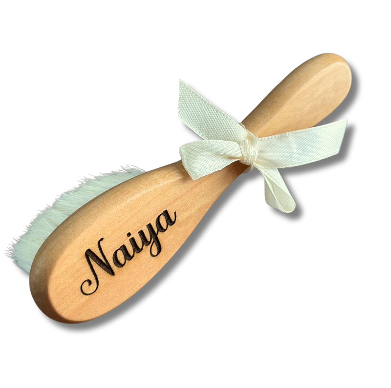 Brosse en bois bébé gravée