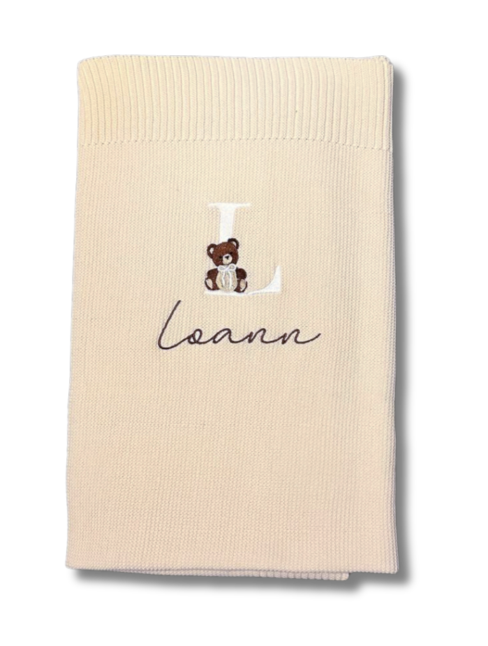 Couverture maille personnalisée - Beige brodé personnalisé au prénom de bébé — Edenelle Création