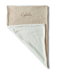 Couverture Douillette Beige et Ecru personnalisée brodé personnalisé au prénom de bébé — Edenelle Création