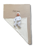 Couverture Douillette Beige et Ecru XXL brodée brodé personnalisé au prénom de bébé — Edenelle Créati
