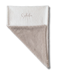 Couverture Douillette Ecru et Beige personnalisée brodé personnalisé au prénom de bébé — Edenelle Création