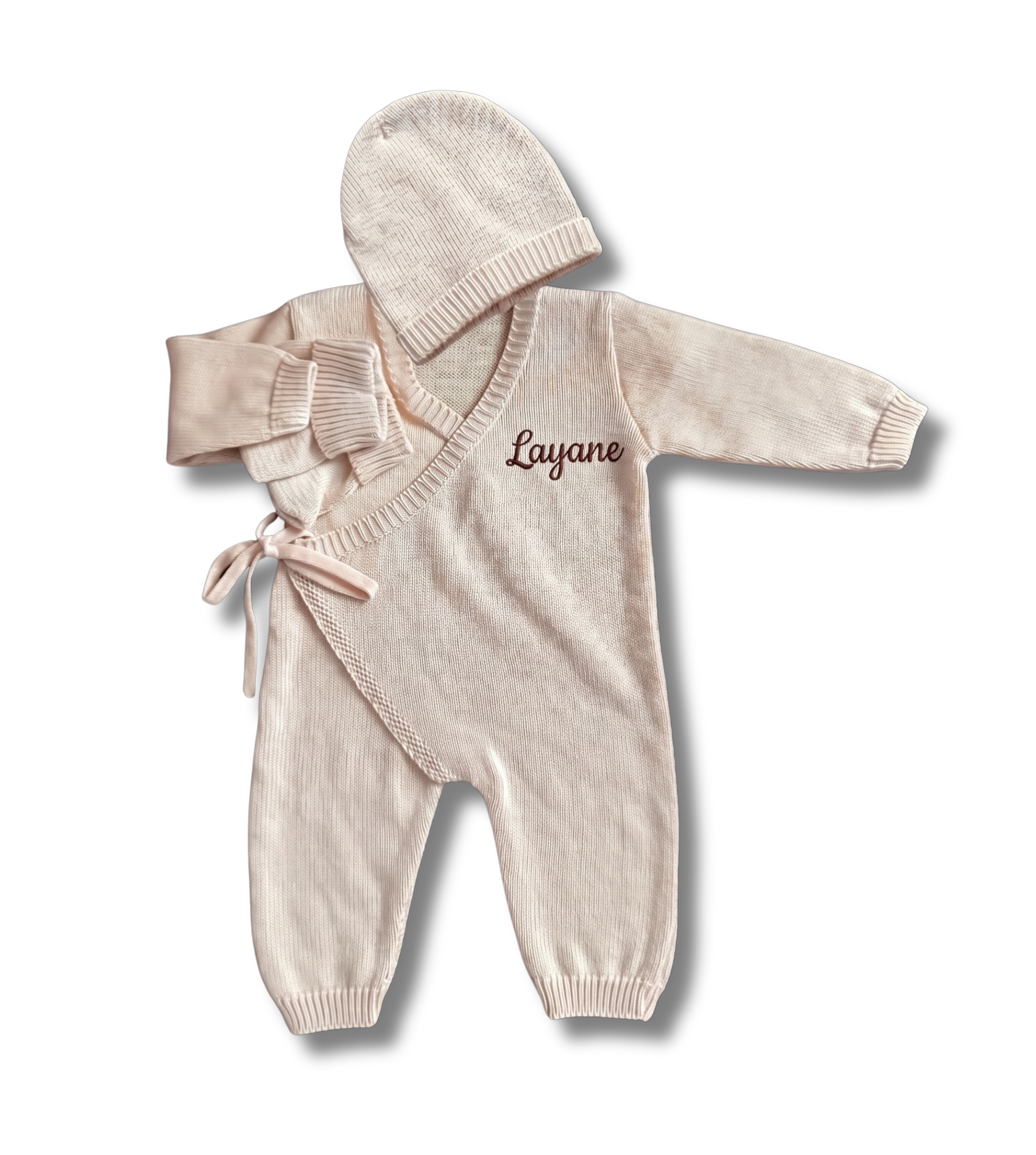 Tenue maille coton 3 pcs personnalisée - Beige brodé personnalisé au prénom de bébé — Edenelle Créatio