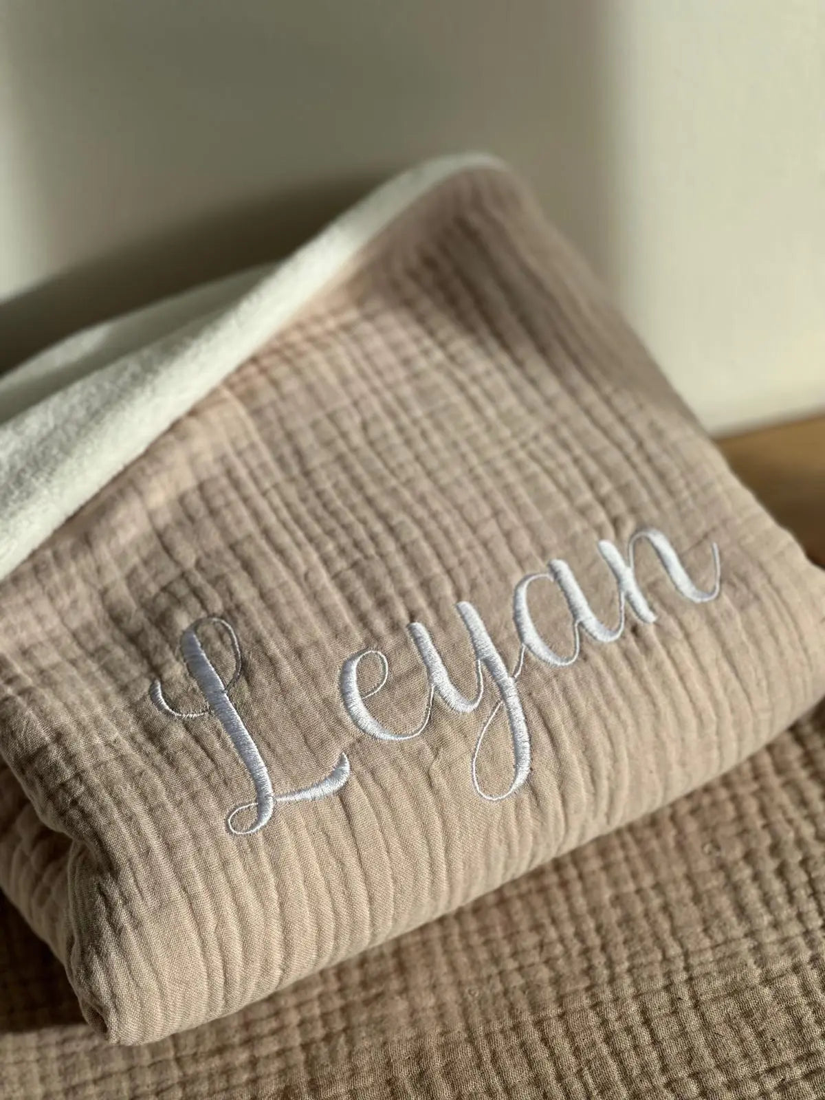 Couverture Douillette Beige et Ecru personnalisée